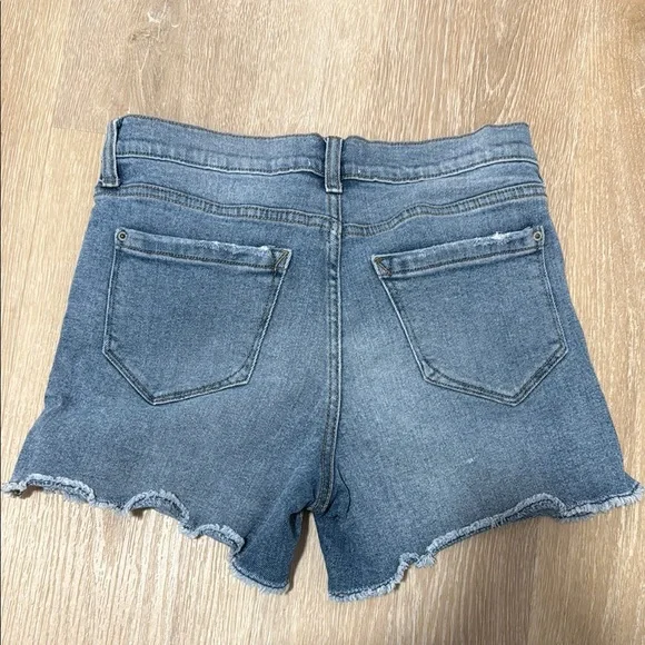 Kensie Blue Jean Shorts Distressed Frayed Hem - Picture 8 of 10
